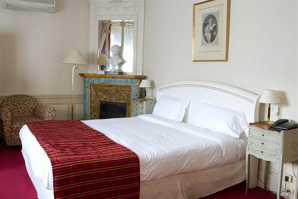 Hotel Langlois Paris Exterior foto